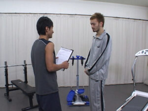 現役インストラクターの卑猥マンツーマン指導！