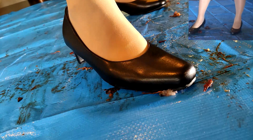 魔法少女でみくちゃんのパンプスでザリガニCRUSH VOL1