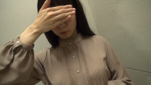 文学系お姉さんの密着フェラ【生ザーメンごっくん】