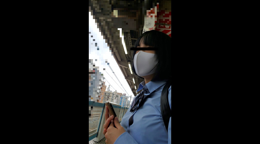 優等生系女子校生に集団痴漢!