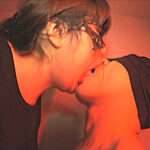 長身痴女の大口開け唾まみれキス責めPART2