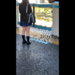 アイドル顔の青チェ女子校生…剛毛下半身はグショグショ