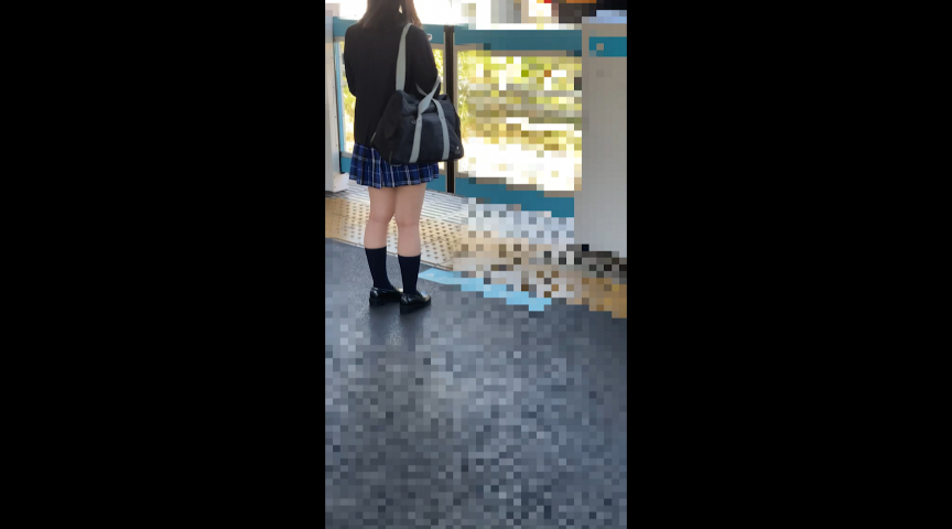 アイドル顔の青チェ女子校生…剛毛下半身はグショグショ