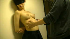 Fカップ巨乳美少女2 おっぱいくすぐり編