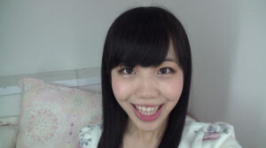 尾崎ののかちゃんの歯・口内自撮り