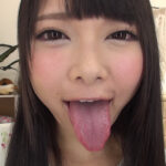舌・口内自撮り なつめ愛莉ちゃん＆篠崎みおちゃん
