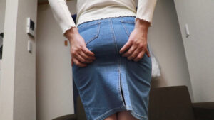 お尻にザーメンをぶっかけちゃおう！手コキ編！コハク