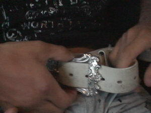 羞恥オナニー！？見られながらけい君が車内オナニー！