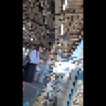 我を忘れた韓国系美人OL 電車内で手コキしてくれました