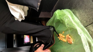 めいちゃんのエナメルヒールでポテトクラッシュ責め