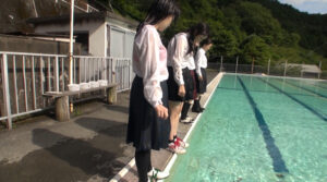 中間服BONUS GAME~to be continued