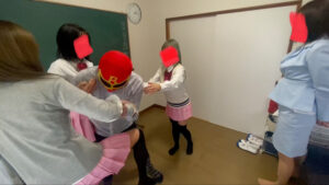 電気アンマをかけられて屈辱的に逝かされまくる