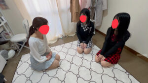 梨央がみさ、さらの2人に電気アンマ＆くすぐりの刑！