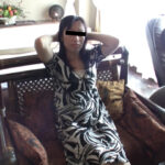 犬嗅ぎ美魔女 チンポの臭いでトランスする熟女