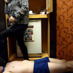 黒ブーツドSお姉さまによる踏み付けM男いじめ