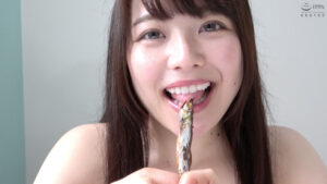 宮沢ちはるチャンのししゃも舐め&咀嚼動画!