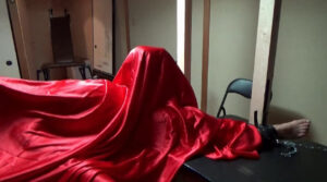 くすぐりとフェラを繰り返す刑&射精直後責め