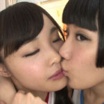 里奈といちごのチアガールコスで主観アナルレズセックス