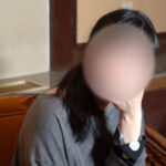 控えめ女子の初飲尿。お口におしっこお願いします！