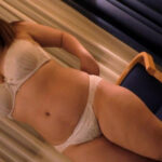 緊張気味の地味なメガネっ子は脱ぐとGカップ爆乳！