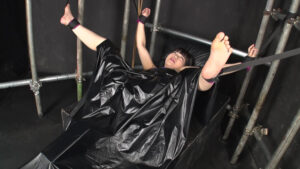 ファッキングマシーンアナル破壊レズ 小春 久我かのん