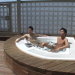 野外で室内で筋肉バキバキの野郎2人の濃厚SEX！