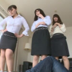 足臭折○ ムレた足の臭いを嗅がされるお仕置き。