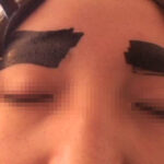 女性の顔に、油性マジックで書いてしまいました！2