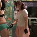 ザ・おしおき IV （金蹴り射精）