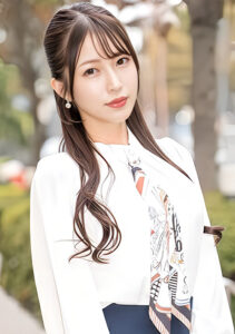 Gカップ清楚系黒髪ロングのムッツリスケベ人妻