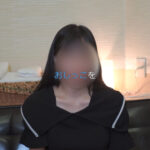 美乳女子大生ゆきちゃんが挑戦する初めての飲尿！