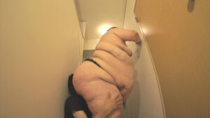 狭い場所での巨女○○○