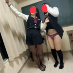 あのりおなちゃんが教室でみーなちゃんに電気アンマ