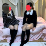 地雷系美女同士のレズ電気アンマ逝かせあい遊び
