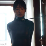お仕置き箱に閉じ込められたBDSMドール